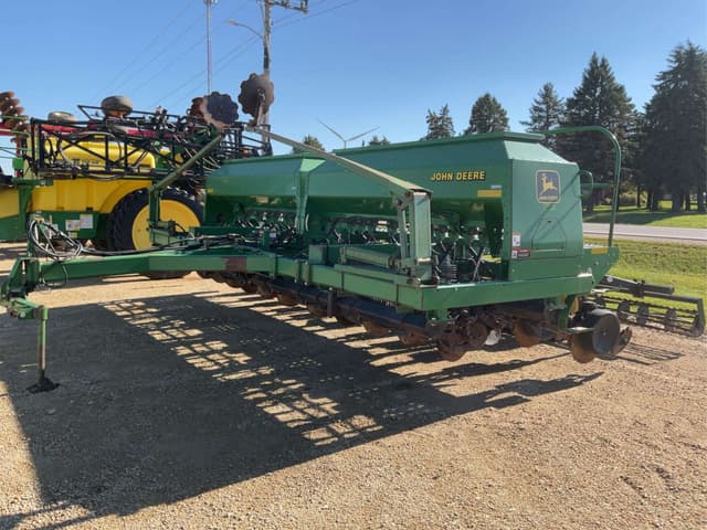 Image of John Deere 1560 equipment image 3