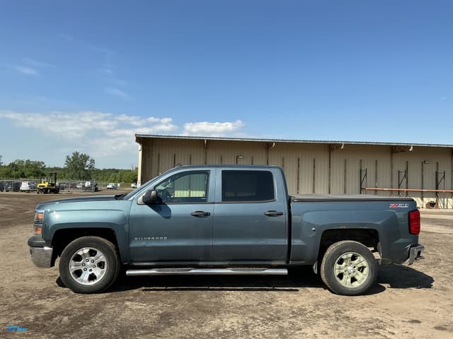 Image of Chevrolet 1500 equipment image 1