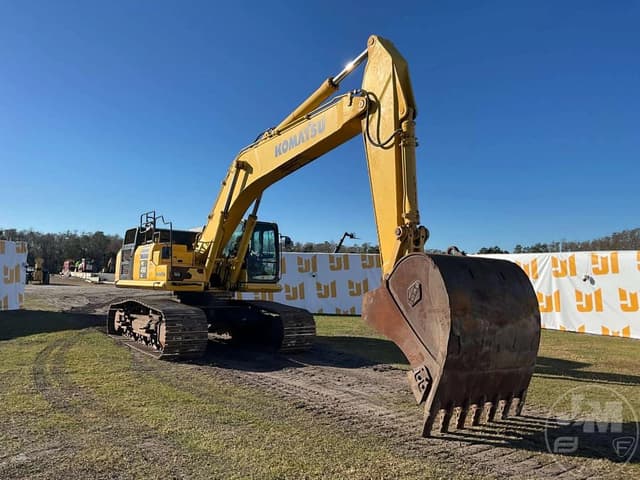 Image of Komatsu PC490LC-11 equipment image 2
