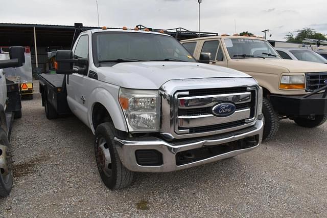 Image of Ford F-350 equipment image 1