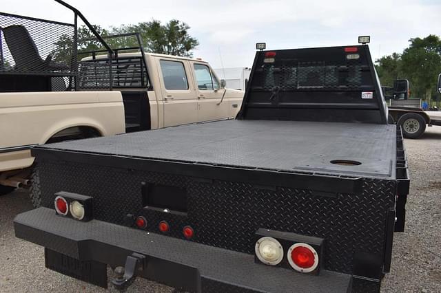 Image of Ford F-350 equipment image 4