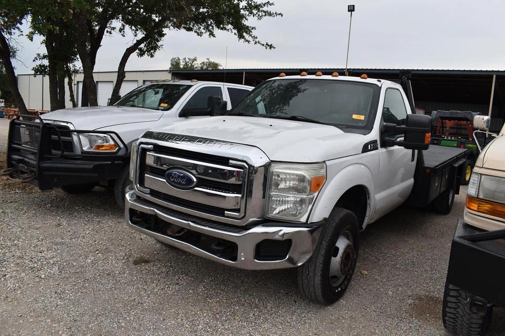 Image of Ford F-350 Primary image