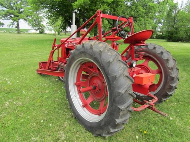 Image of Farmall Super H equipment image 4