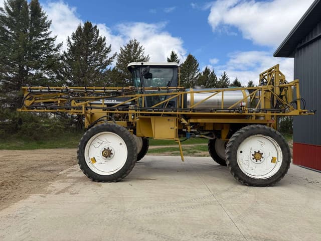 Image of Ag-Chem RoGator 854 equipment image 1