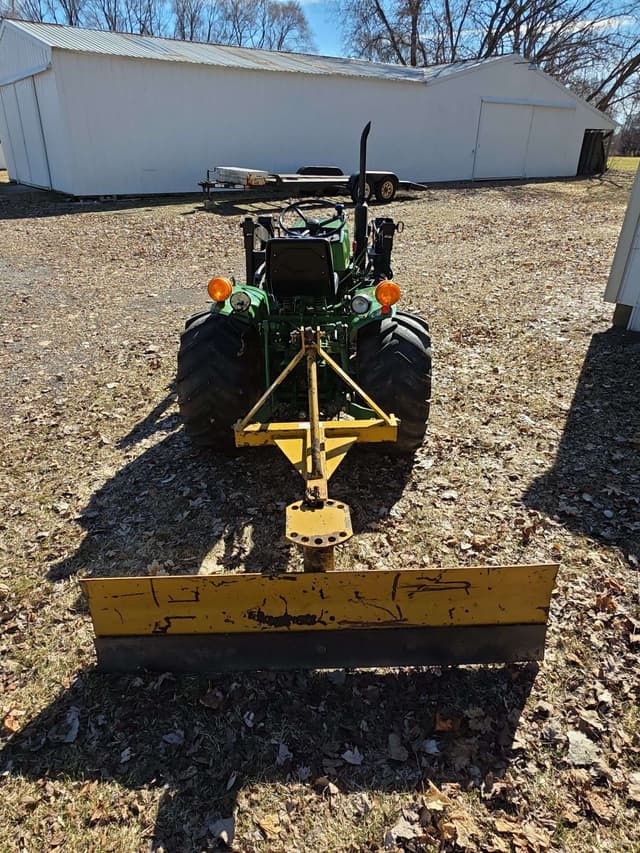 Image of John Deere 650 equipment image 1