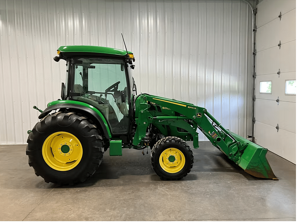 Image of John Deere 4052R Primary Image