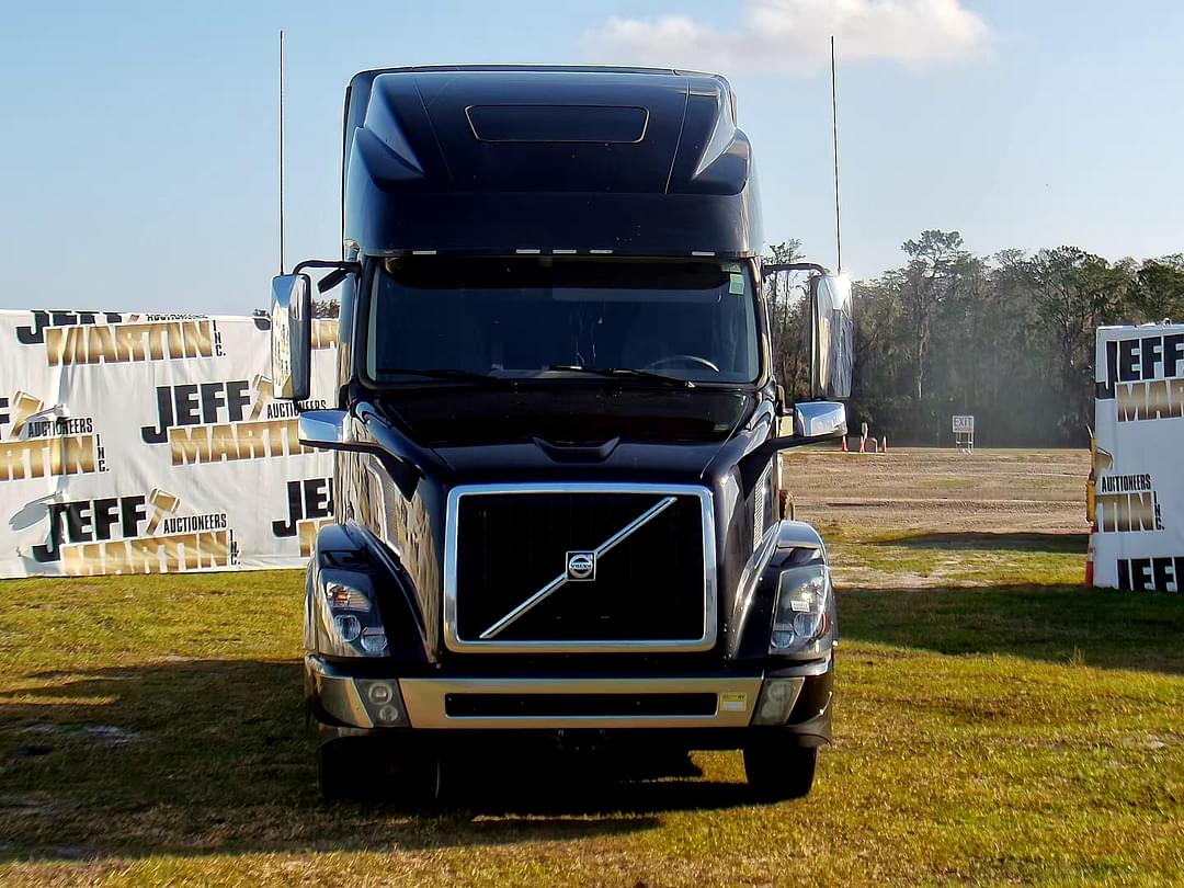 Image of Volvo VNL Primary image