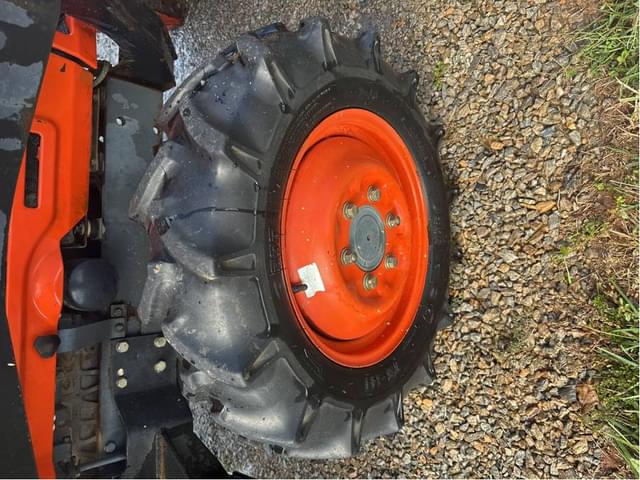 Image of Kubota L2500 equipment image 4