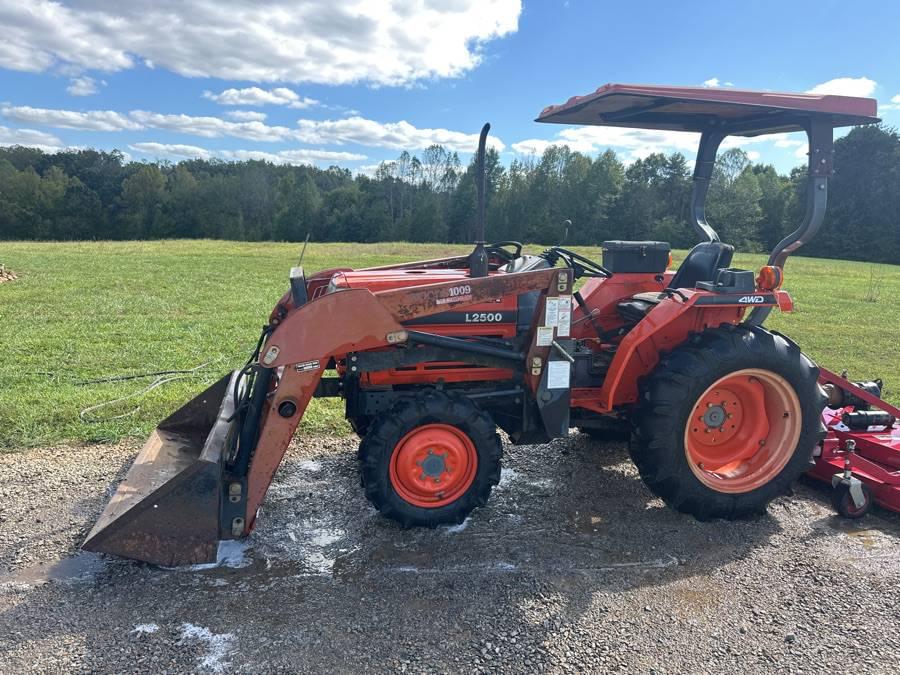 Image of Kubota L2500 Primary image