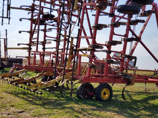 Image of Bourgault Vibramaster equipment image 1