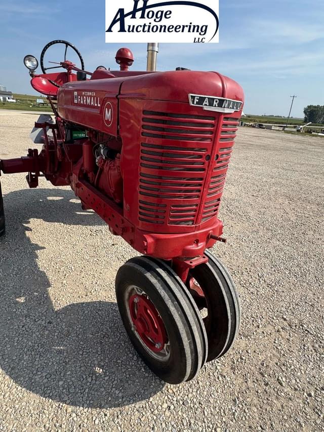 Image of Farmall M equipment image 2