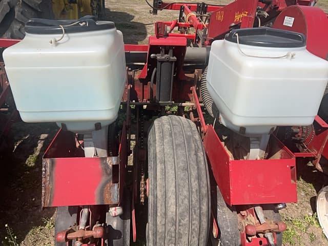 Image of White 5100 equipment image 3