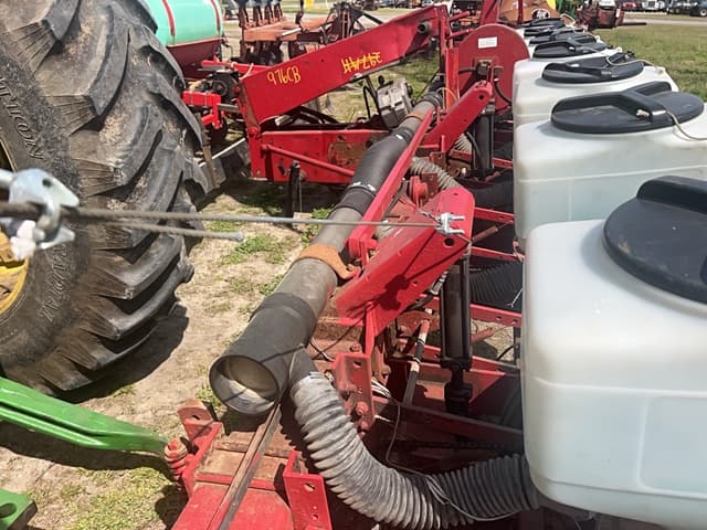 Image of White 5100 equipment image 2