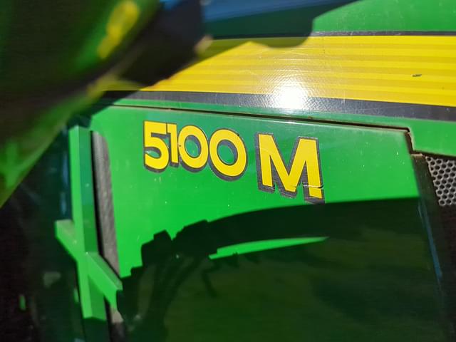 Image of John Deere 5100M equipment image 2