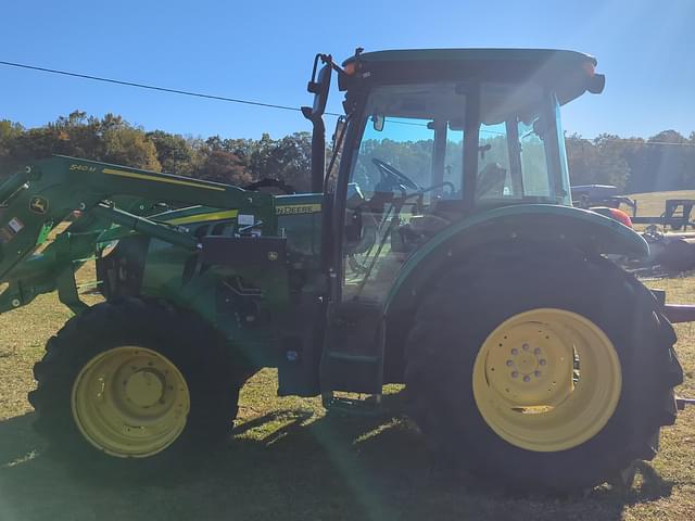 Image of John Deere 5100M equipment image 4