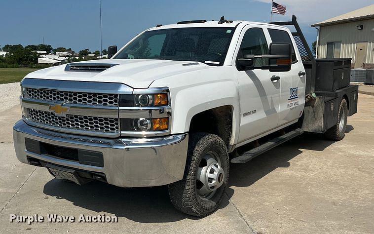 Image of Chevrolet 3500HD Primary image