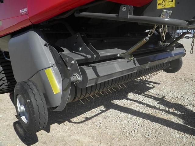 Image of Massey Ferguson LB2233 equipment image 4