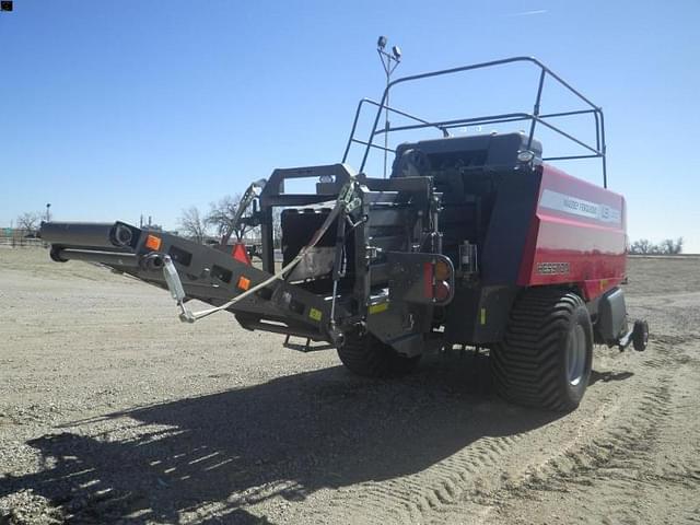 Image of Massey Ferguson LB2233 equipment image 3