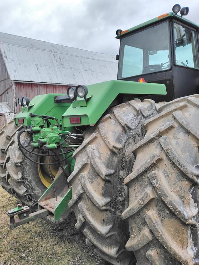 Image of John Deere 8960 equipment image 3