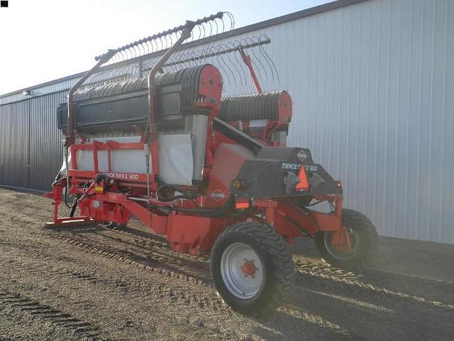 Image of Kuhn Merge-Maxx 900 equipment image 3