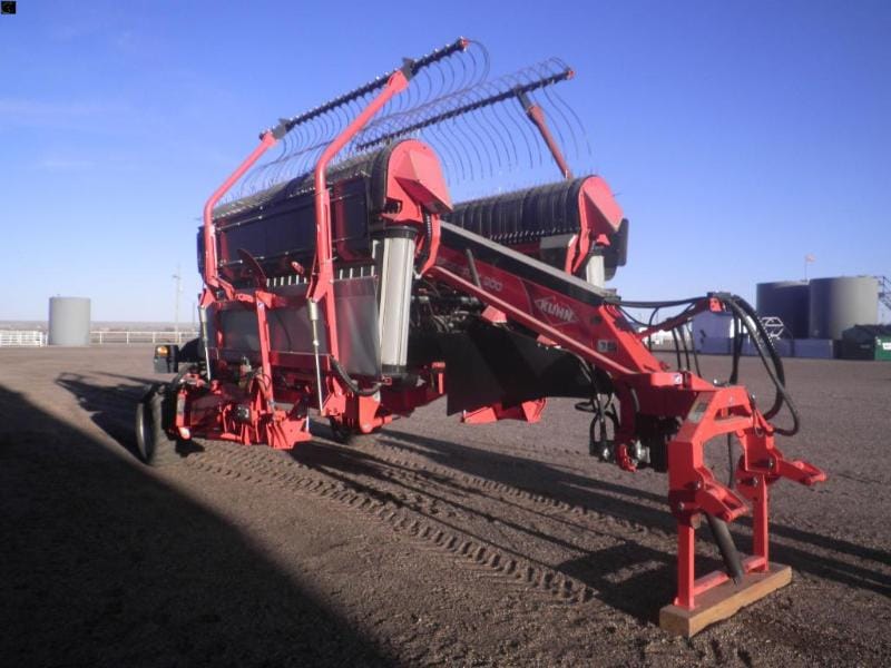 Main image Kuhn Merge-Maxx 900