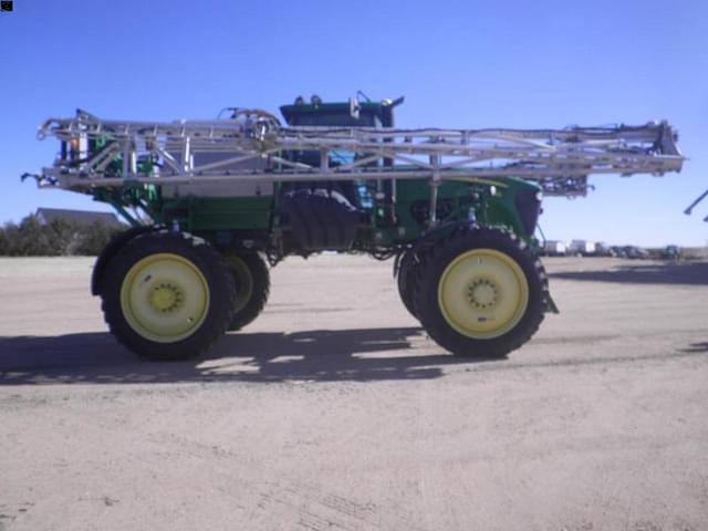 Image of John Deere 4830 equipment image 3