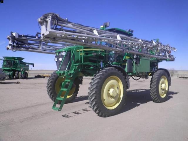 Image of John Deere 4830 equipment image 1