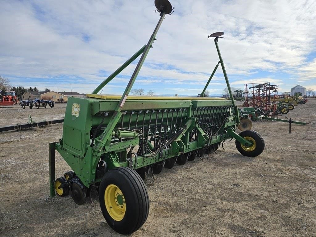 John Deere 515 Equipment Image0