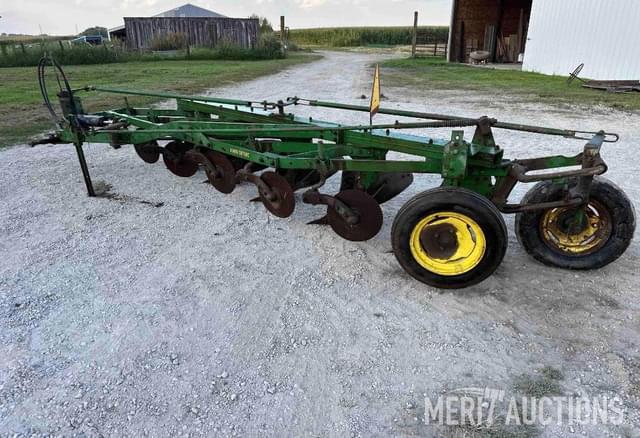 Image of John Deere 516 equipment image 1