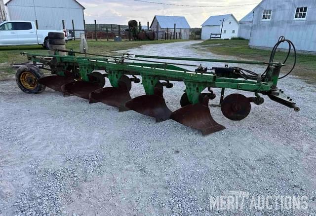 Image of John Deere 516 equipment image 2