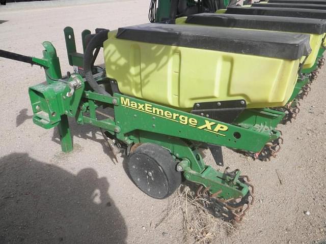 Image of John Deere 1720 equipment image 4