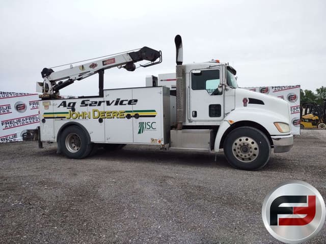 Image of Kenworth T3 equipment image 3