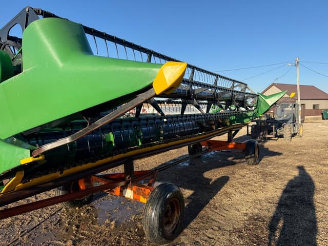 Image of John Deere 925F equipment image 2