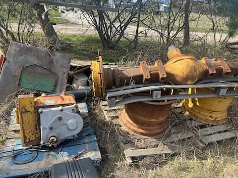 Image of Caterpillar 518 equipment image 3