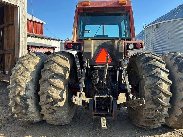 Image of International Harvester 5488 equipment image 3