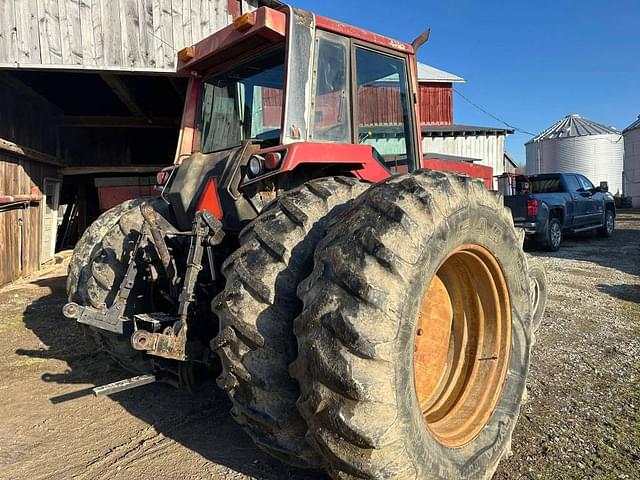 Image of International Harvester 5488 equipment image 2