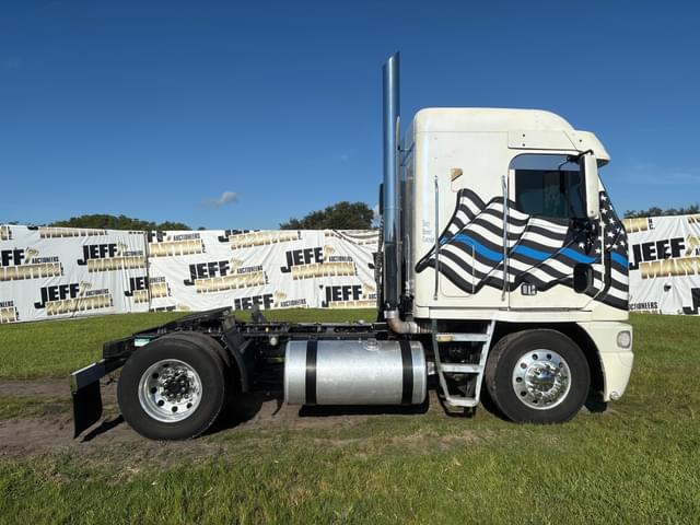 Image of Freightliner Argosy equipment image 3