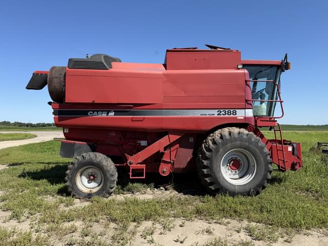 Image of Case IH 2388 equipment image 2