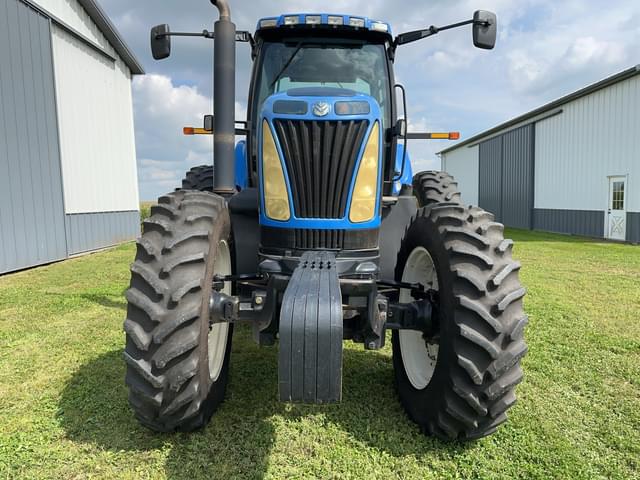 Image of New Holland TG215 equipment image 2