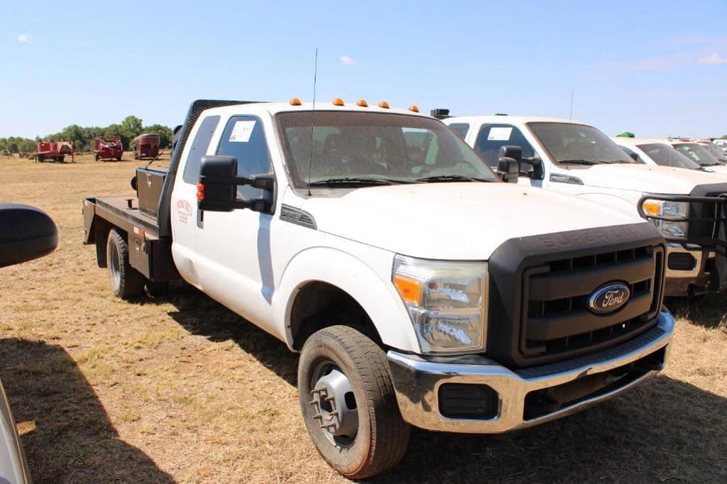 Image of Ford F-350 Primary image