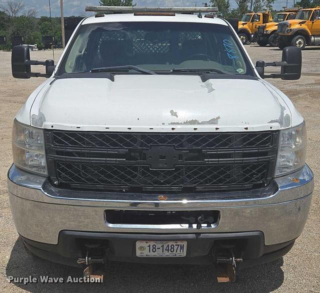 Image of Chevrolet 3500HD equipment image 1