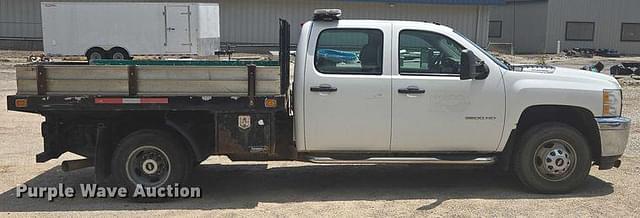 Image of Chevrolet 3500HD equipment image 3