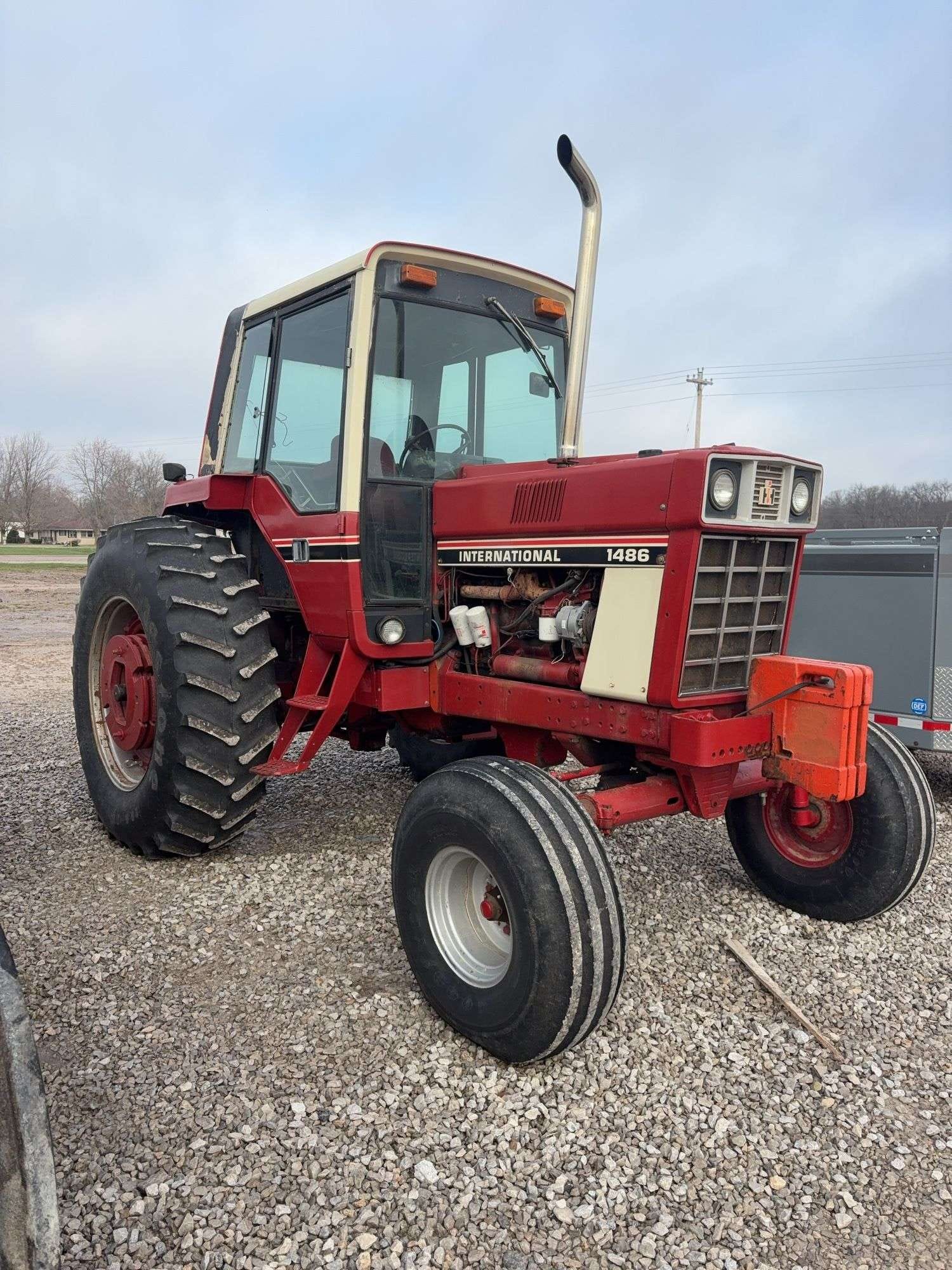 International Harvester 1486 Equipment Image0