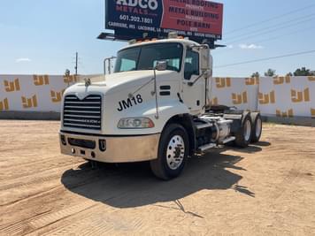 Main image Mack CXU613