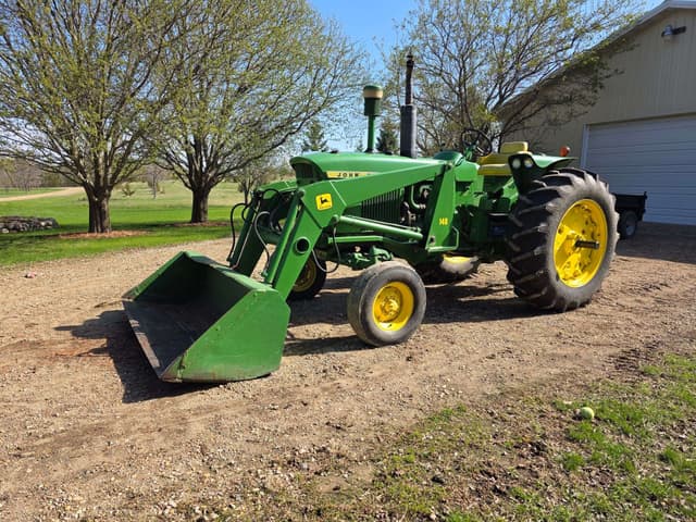 Image of John Deere 3020 equipment image 2