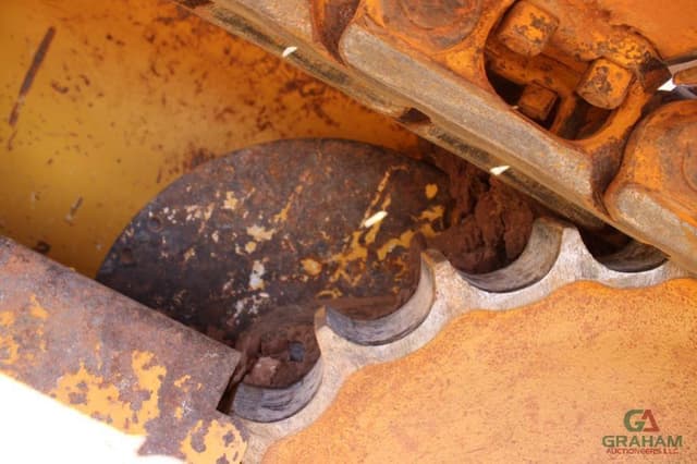 Image of John Deere 450K equipment image 4