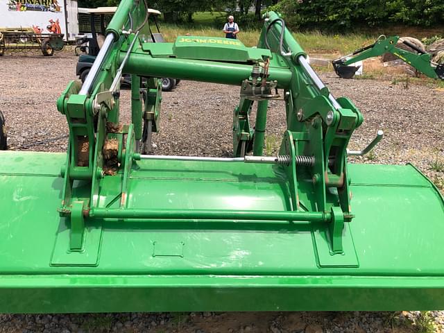 Image of John Deere 520M equipment image 4