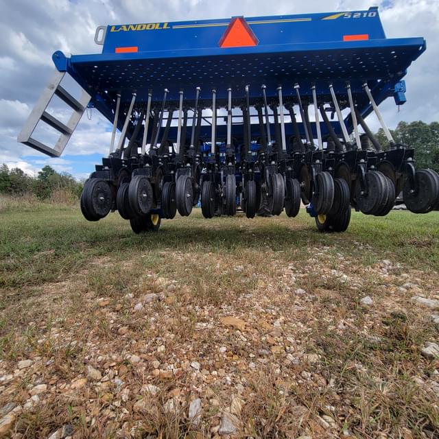 Image of Landoll 5210 equipment image 1