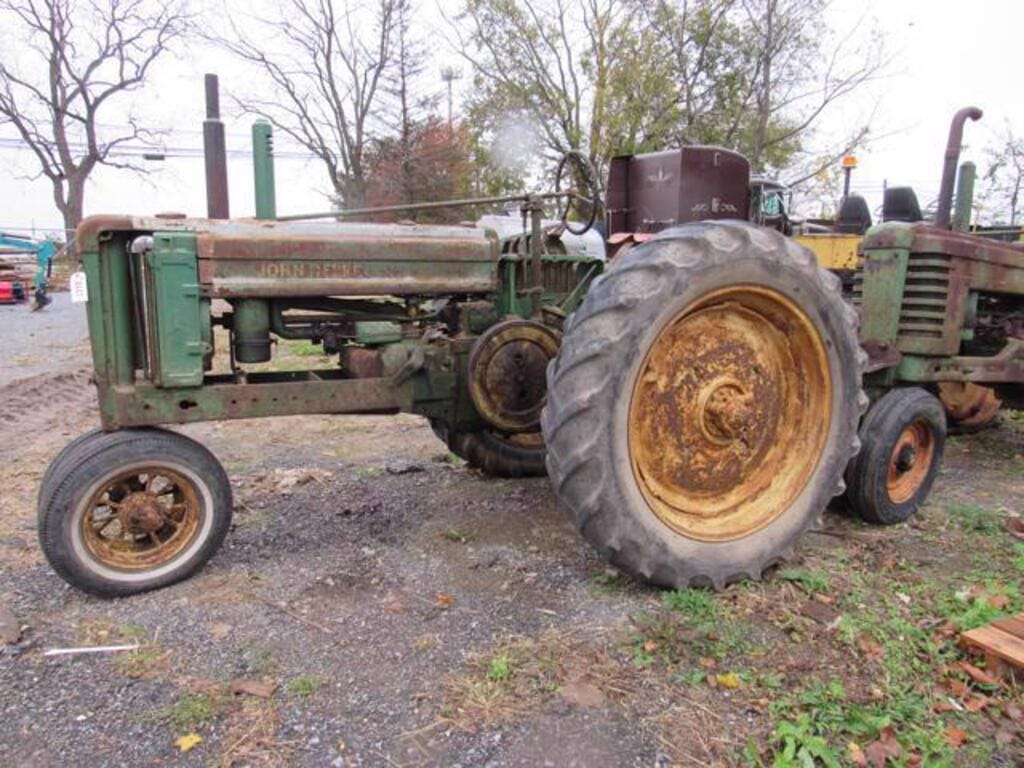 Main image John Deere B