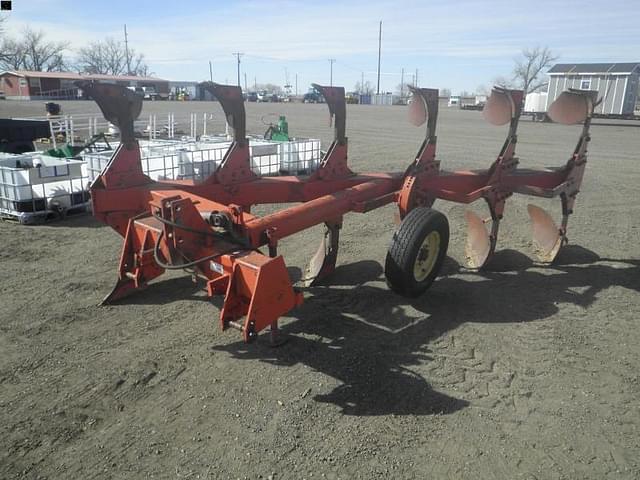 Image of Massey Ferguson 570 equipment image 2